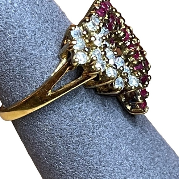 Estate Gold Vermeil 925 Sterling Silver Ruby & CZ Cluster Heart Cocktail Ring - Picture 9 of 9